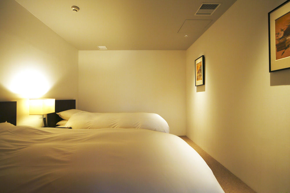 Aoi Hotel Kyoto Buitenkant foto